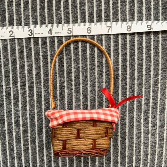 Small Basket / Basket / Mini Basket / Smaller Basket / Cute Basket / Baskets - Picture 17 of 17